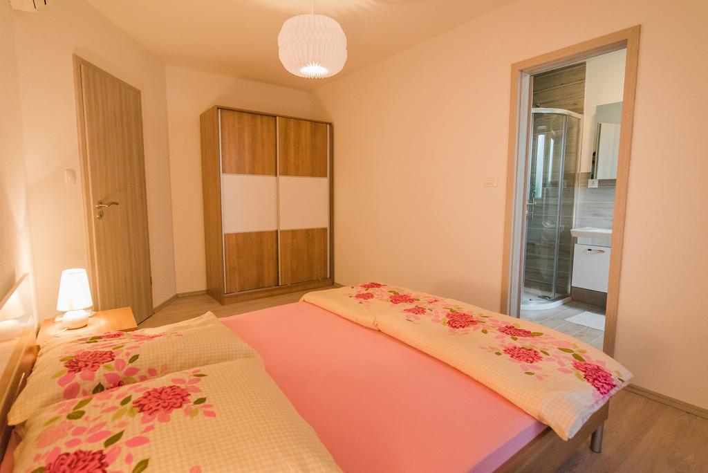 Apartment Grabovac Kaštela 部屋 写真