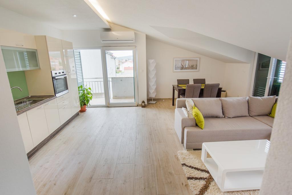 Apartment Grabovac Kaštela 部屋 写真