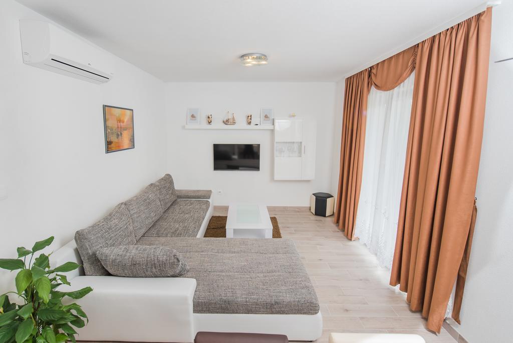 Apartment Grabovac Kaštela 部屋 写真