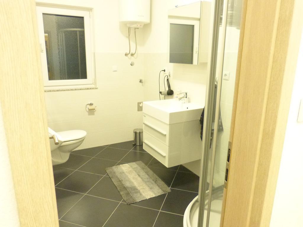 Apartment Grabovac Kaštela エクステリア 写真